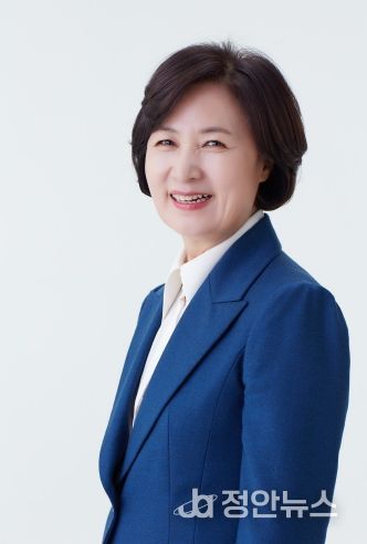 더불어민주당 추미애 국회의원(경기 하남시갑, 국회 국방위원회 청원심사소위원장)