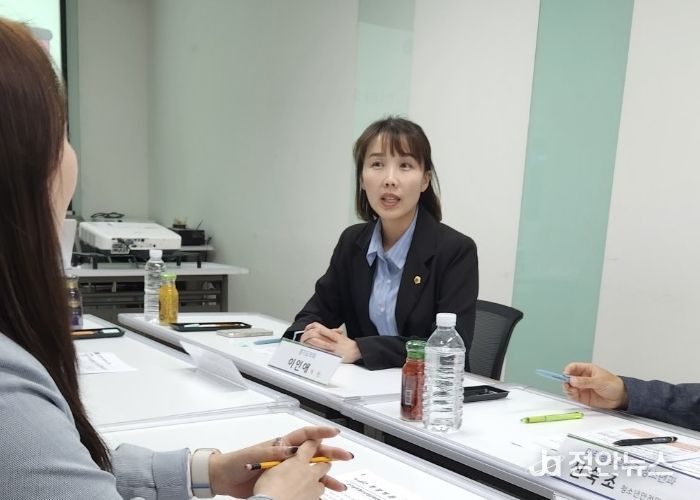 이인애 경기도의원, 경기남부청소년성문화센터 현장 방문