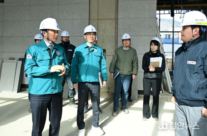경상남도의회 최학범 의장, 도의회 증축 청사 현장방문”