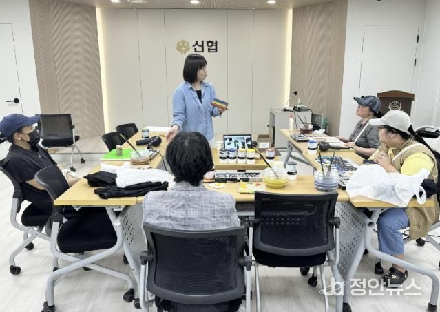 수원시 팔달구 화서1동, 복지대상자 위한 '고래의 등' 미술 프로그램 운영