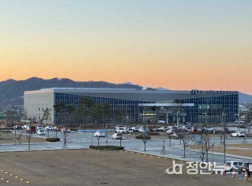 충주시시설관리공단-장애인형 국민체육센터