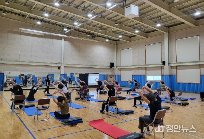 청주시, 농작업 안전조례 제정으로 농업인 재해예방 강화.(여성농업인 근골격계질환 예방 지원교육)