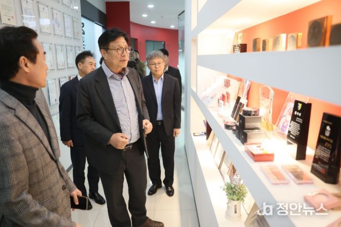 K-뷰티 선도기업 ㈜레이덱스 방문글로벌 강소기업과 미래인재 양성 협력 강화