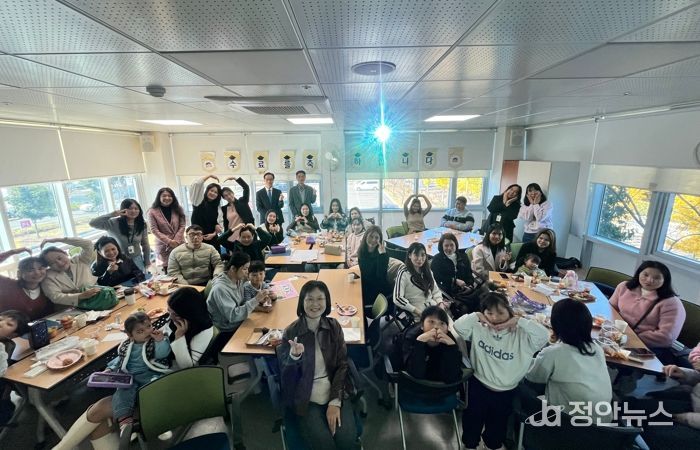 사천시가족센터, 2025 결혼이민자 한국어교실 종강식 열어