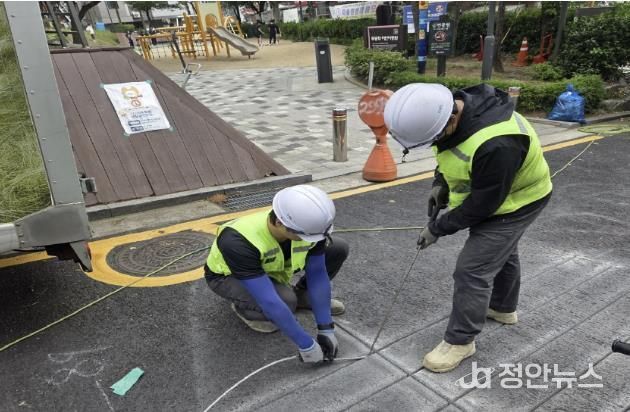 도로열선 설치 작업 모습