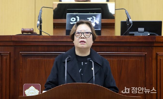 서산시의회 가선숙 의원이 11월 25일, 제310회 서산시의회 제2차 정례회 제1차 본회의에서 ‘서산시 식품 사막 대응 및 쇼핑 약자 지원 방안 마련 촉구’를 주제로 5분 자유발언을 진행했다.