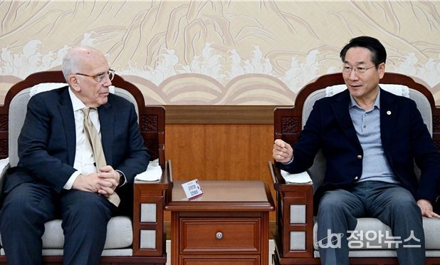 유정복 시장, 존스홉킨스대 글로벌 생명공학 교수진 접견