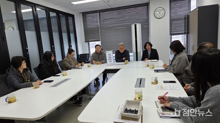 충청북도사회서비스원, ‘2025년 사회복지시설 안전점검 지원사업’ 관련 안전 물품 전달식 개최