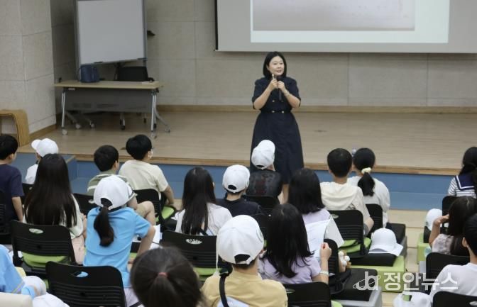 ‘꼬북클럽(GO! BOOKCLUB)’ 김혜정 작가와의 만남