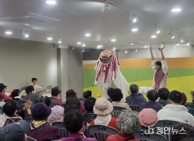 충주시,‘2025 시립 청춘 떳다방’ 성황리 마무리