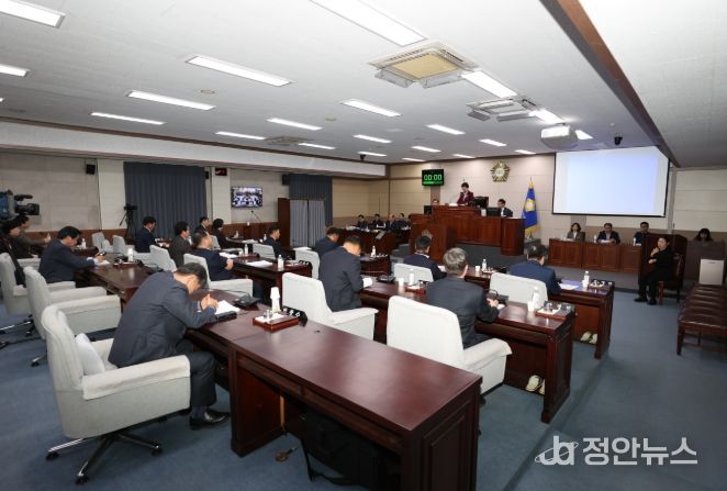 상주시의회 1조 3,020억 원 규모 2026년도 상주시 예산안 의