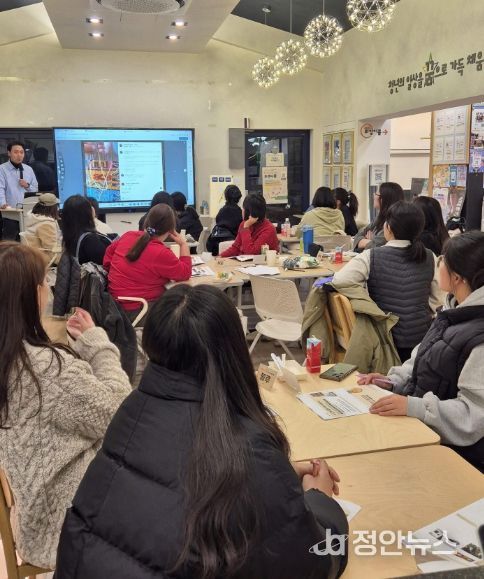 창작에서 전시까지…이천 청년기획자 양성과정 50일 여정 마무리