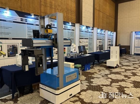 성과보고회 사진