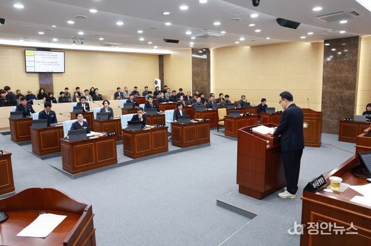 제277회 제2차 정례회 제2차 본회의(의회 본회의장)