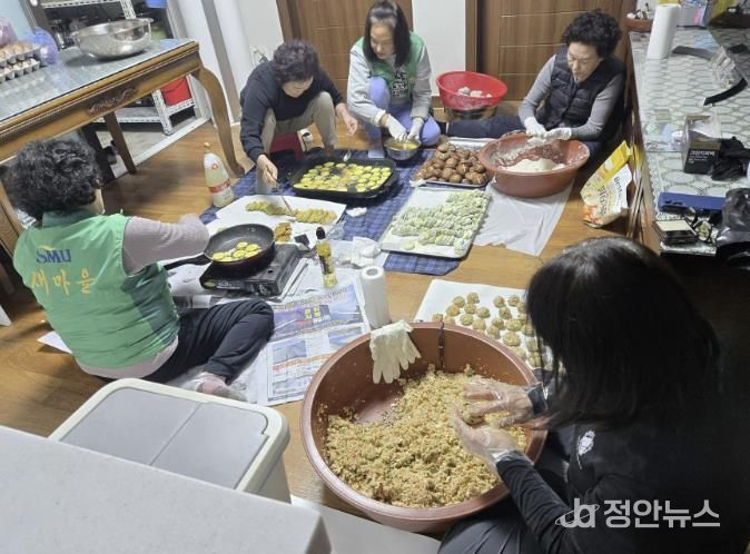 구리시 교문1동 새마을부녀회, 연말연시 맞아 ‘사랑의 떡국 나눔’ 실천