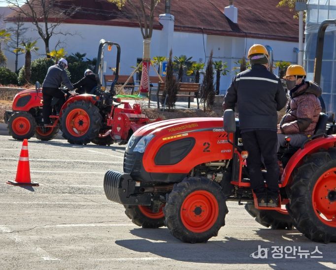 농기계 보험료 90% 지원!