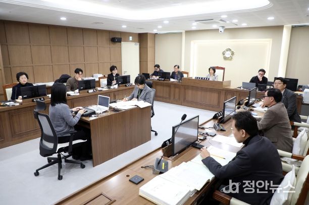 수원특례시의회 기획경제위원회, 2026년 주요업무 추진계획 보고 청취