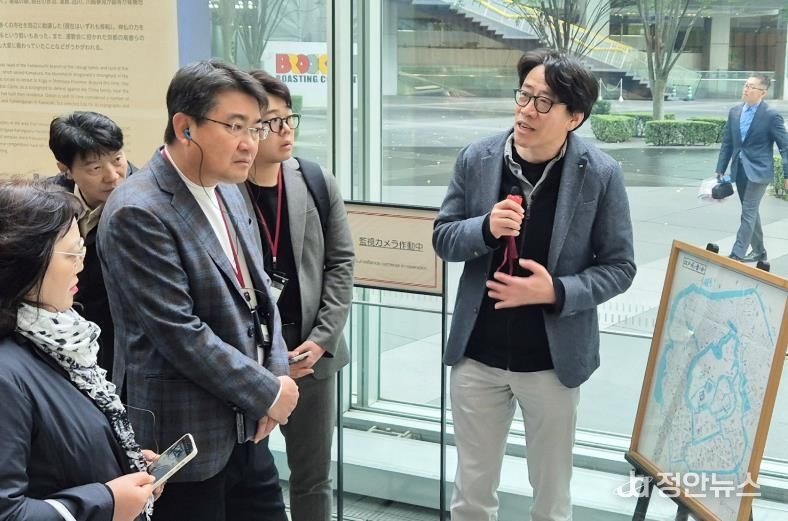 일본선진사례 벤치마킹 중인 오승록노원구청장과현대산업개발 박희윤본부장.jpg