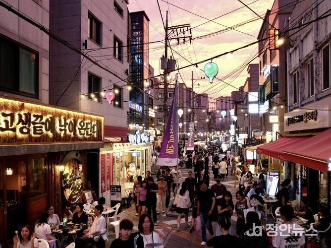 지난해 개최한 샤로수길 로컬이벤트 청춘오락실 전경