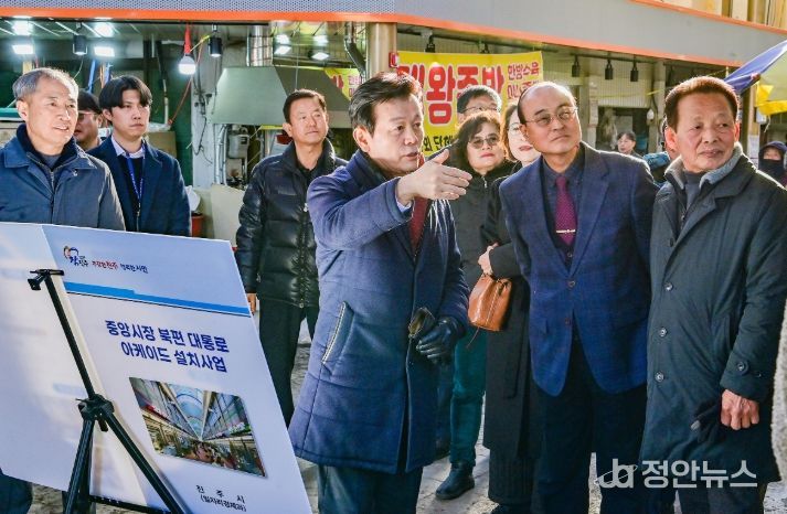 진주시, ‘중앙시장 북편 대통로 아케이드 공사’ 현장