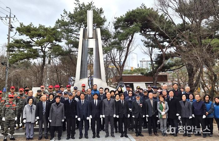 달서구, 제107주년 3·1절 맞아‘태극단 학생 독립운동 기념탑’참배