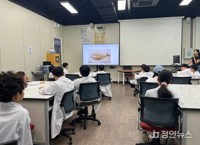 ‘주말 과학자’로 미래 과학 인재 키운다