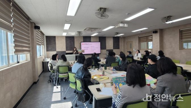 ‘읽걷쓰AI로 만나는 책사랑 동아리(11기)’ 운영